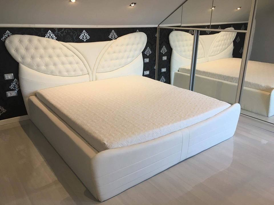 Pat Matrimonial Tapițat, Dressing